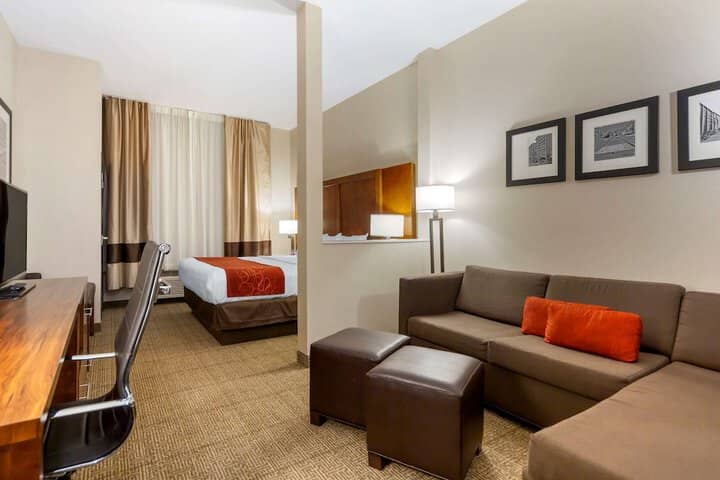 Room 12 of 40
