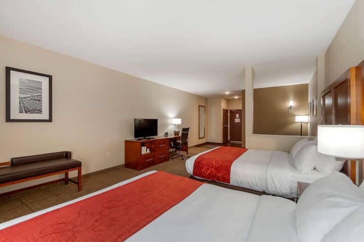 Room 10 of 40