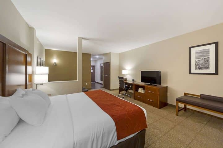Room 21 of 40